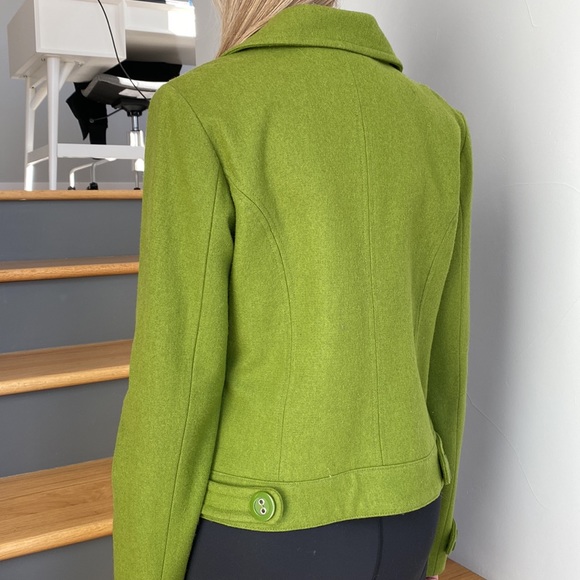Green Jacket - Picture 4 of 7